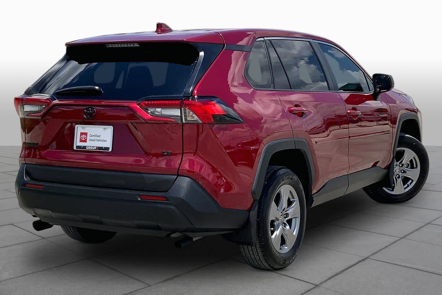 Used 2025 Ruby Flare Pearl Toyota LE image 13
