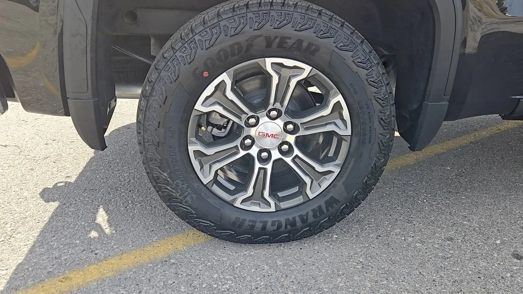 2026 GMC Sierra 1500 SLT - Photo 30