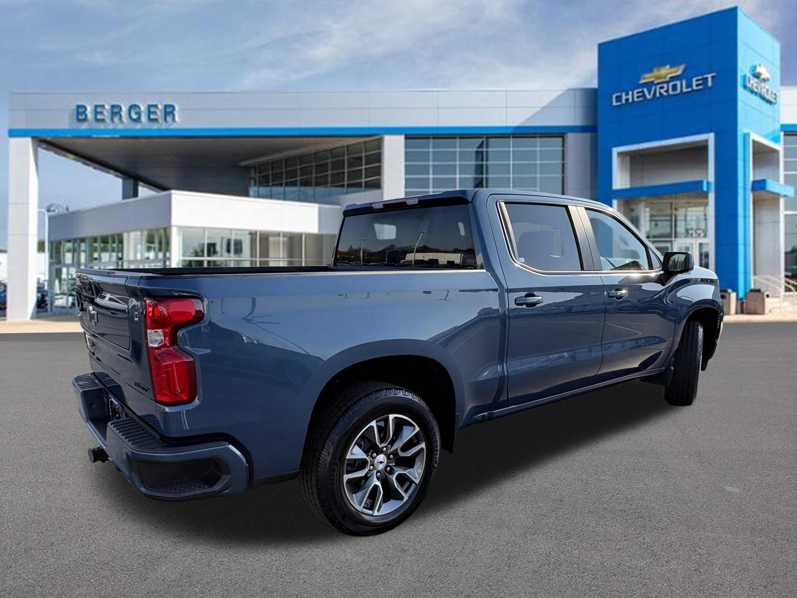 Used 2024 Lakeshore Blue Metallic Chevrolet RST image 2