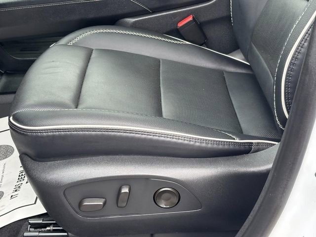 2024 GMC Acadia Denali - Photo 16