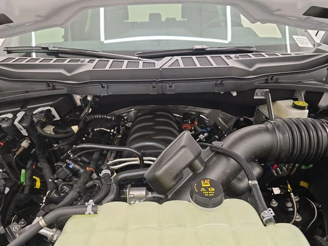 New 2026 Oxford White Ford XLT image 40