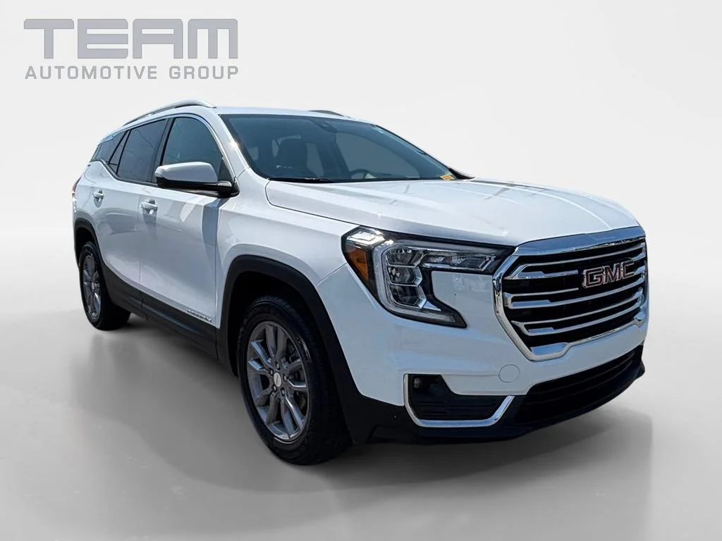 Used 2024 Summit White GMC SLT image 1