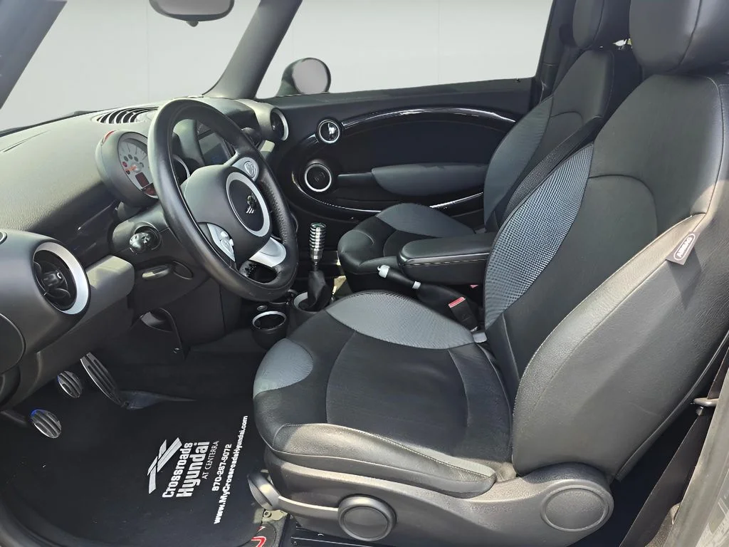 Used 2009 British Racing Green Metallic MINI John Cooper Works image 11