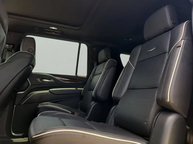 Used 2023 Black Raven Cadillac Premium Luxury image 17