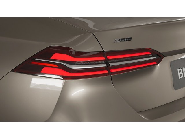 New 2027 Oxide Grey Metallic BMW 530i xDrive image 8
