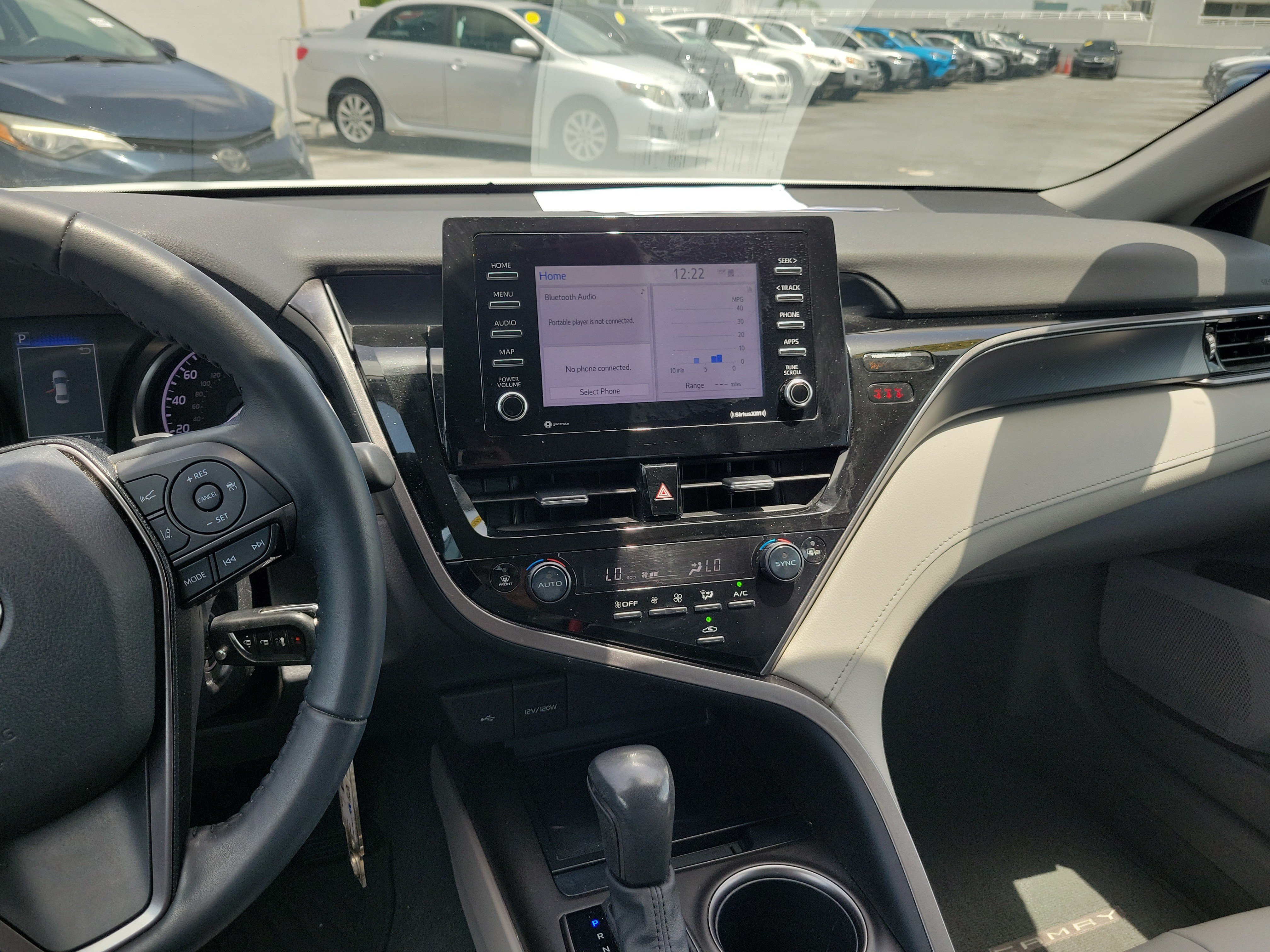 Used 2023 Ice Toyota SE image 16