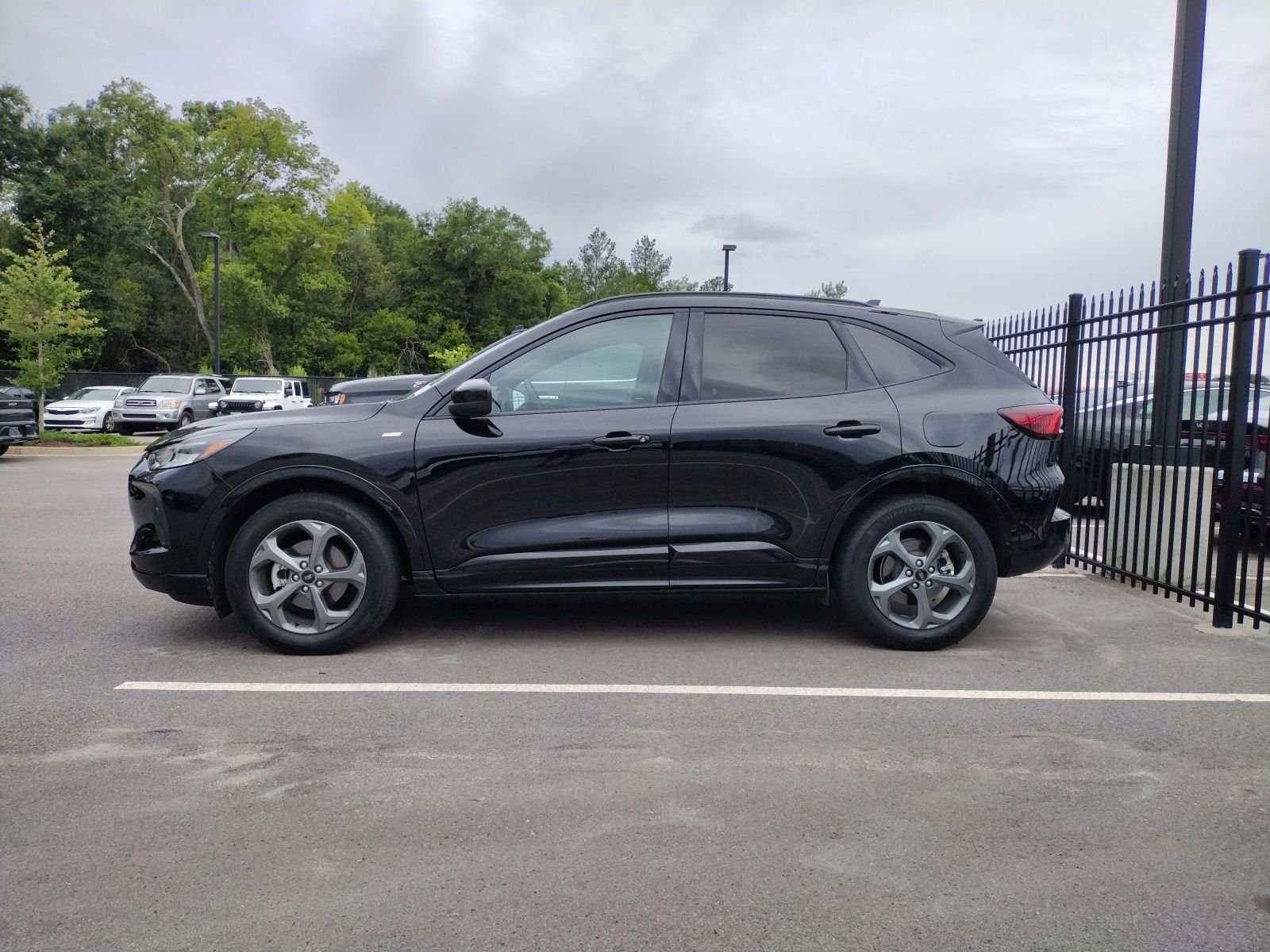 Used 2023 Black Ford ST-Line Select image 3