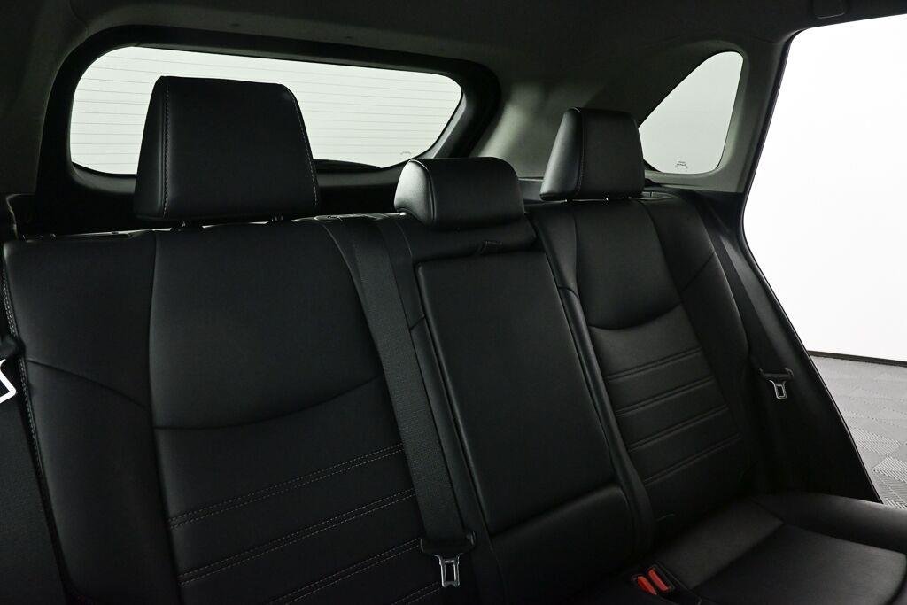 Used 2020 Ruby Flare Pearl TOYOTA XLE Premium image 20