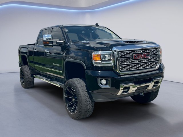 Pre-Owned 2018 GMC Sierra 2500 Denali 4WD Crew Cab