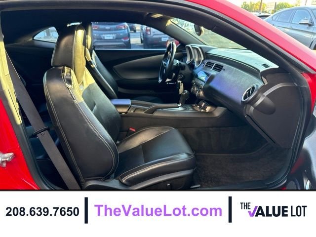 Used 2010 Red Chevrolet 2LT image 13