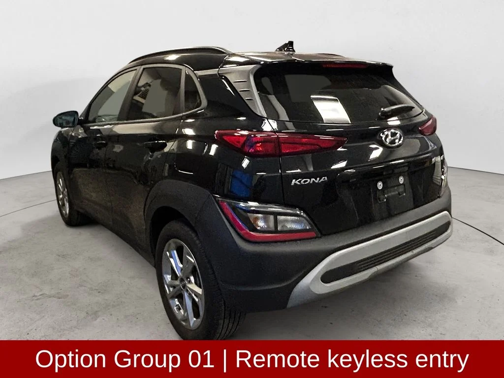 Used 2023 Abyss Black Hyundai SEL image 3