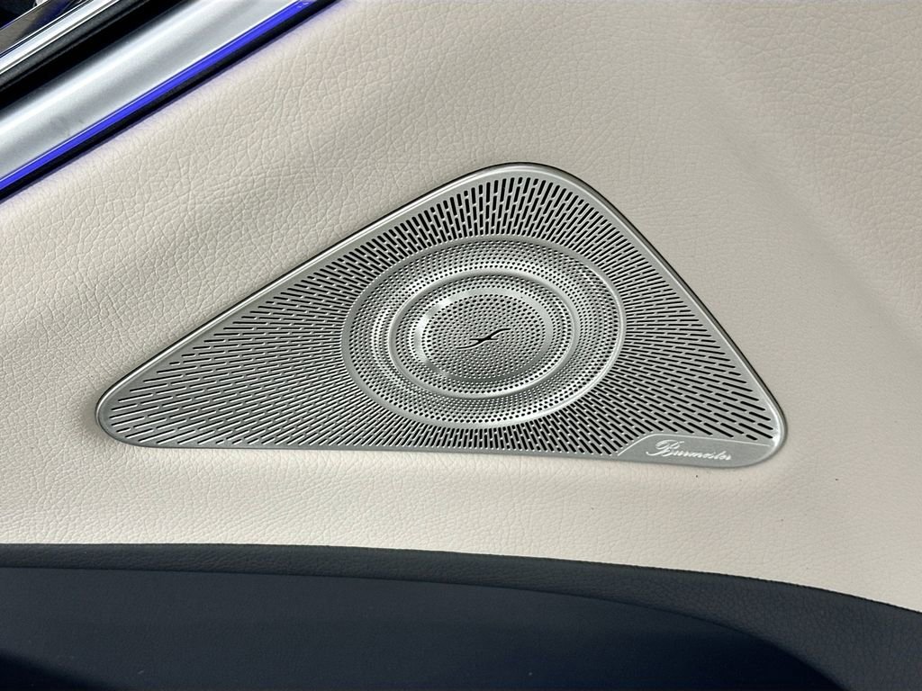 New 2026 MANUFAKTUR Moonlight White Metallic Mercedes-Benz S 500 image 53
