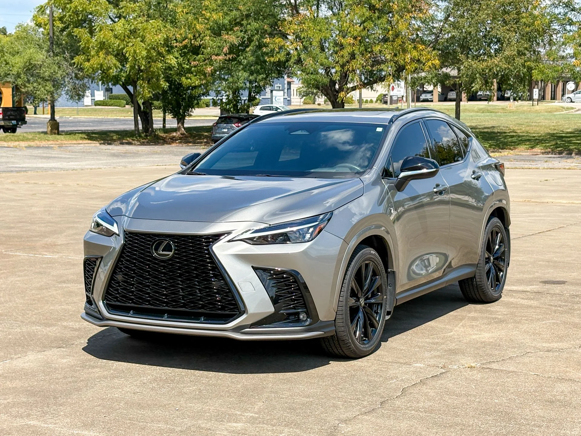Used 2024 Silver Lexus 350 F SPORT Handling image 5
