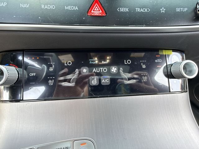 2026 GENESIS GV70 Sport Advanced - Photo 19