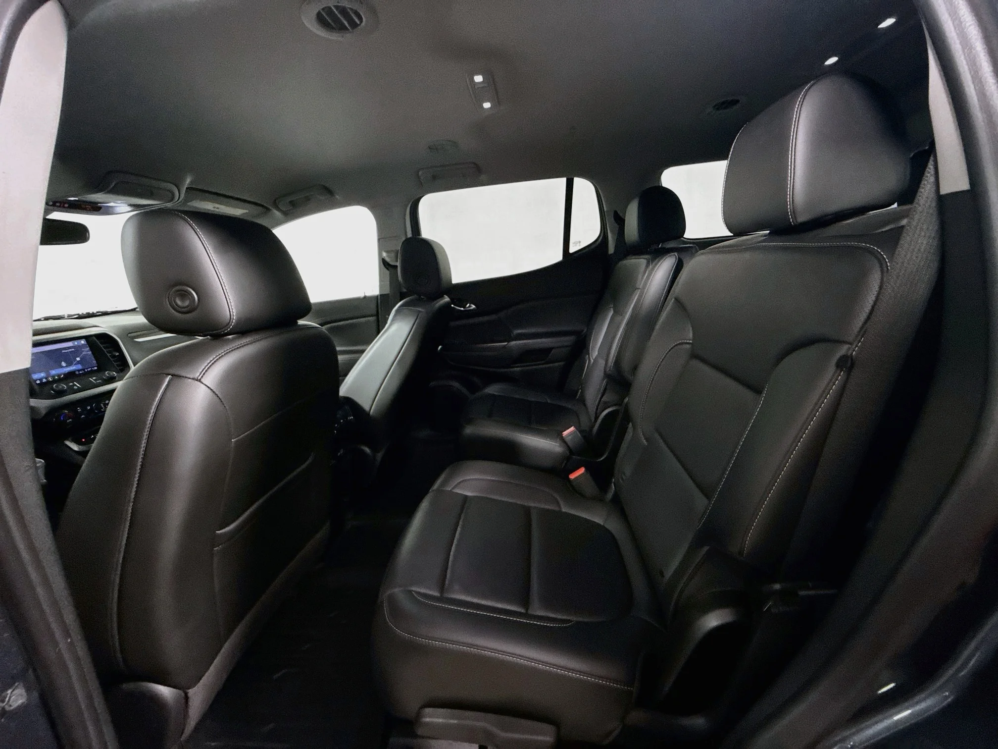 Used 2020 Dark Sky Metallic GMC SLT image 24