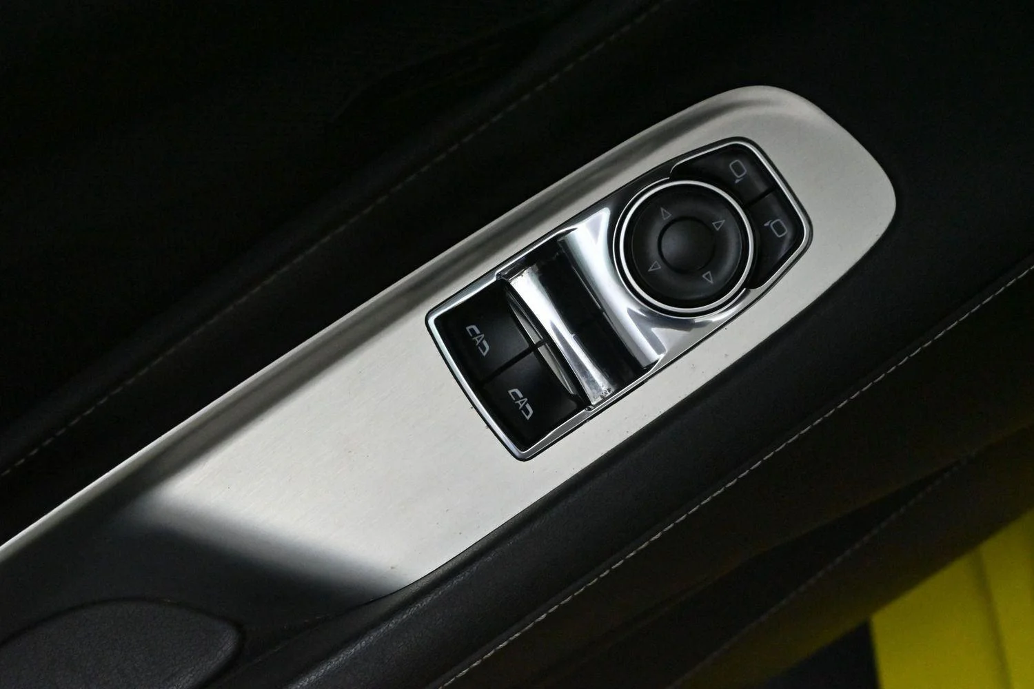 Used 2021 ACCELERATE YELLOW METALLIC Chevrolet 1LT image 13