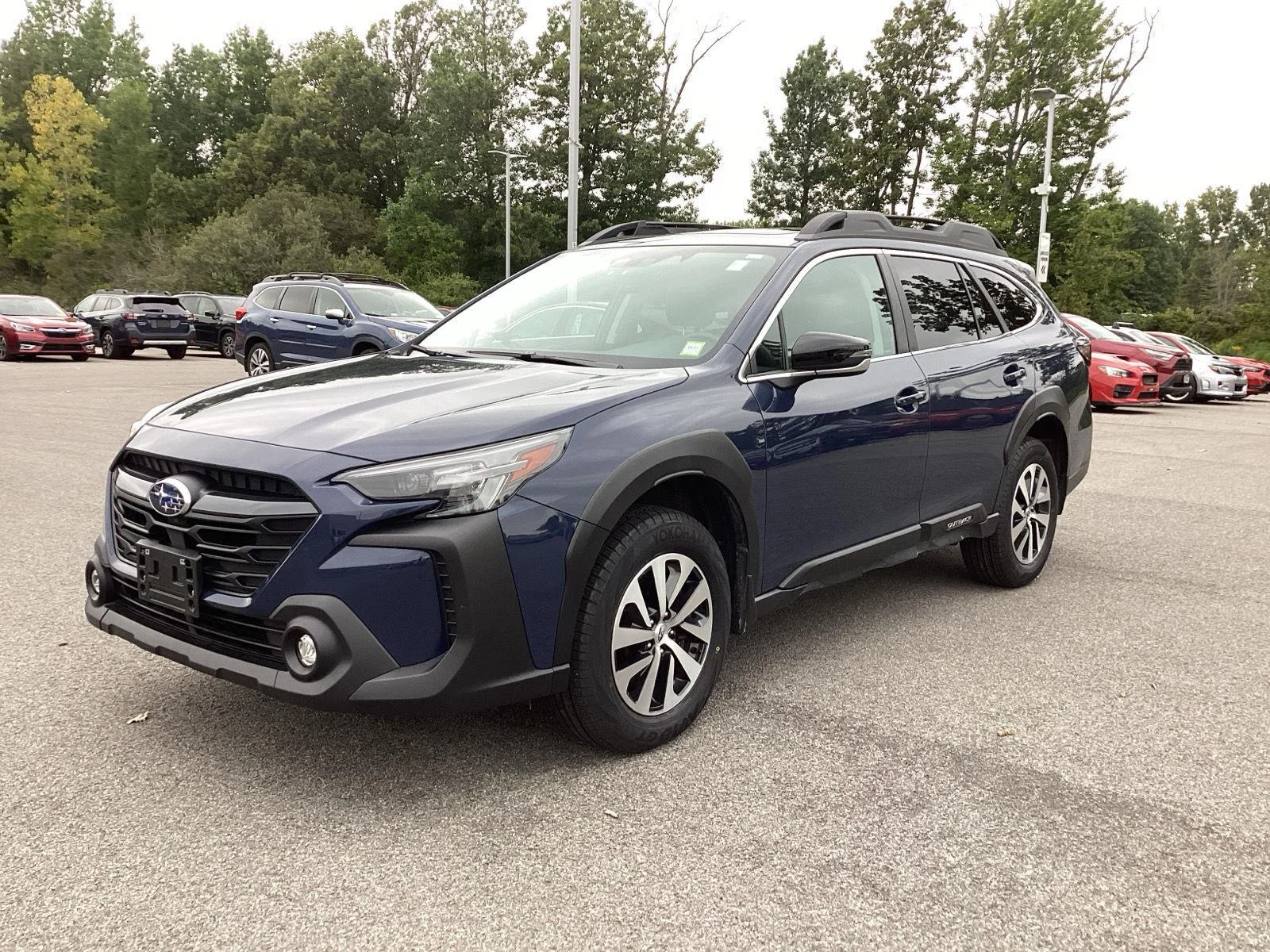 Used 2025 Cosmic Blue Pearl Subaru Premium image 3