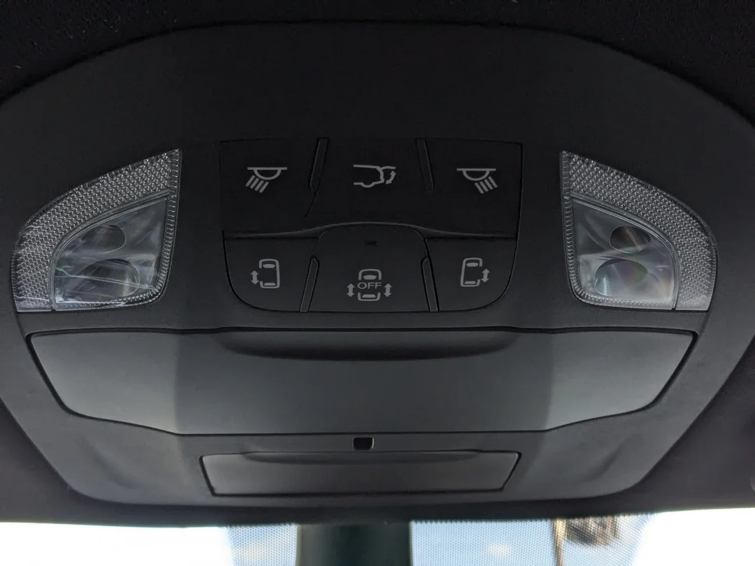 New 2026 Silver Chrysler SXT - - FWD - Power Liftgate - Power Sliding Doors - Leather & More! image 26