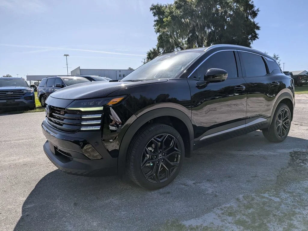 New 2027 Black Nissan SR image 7