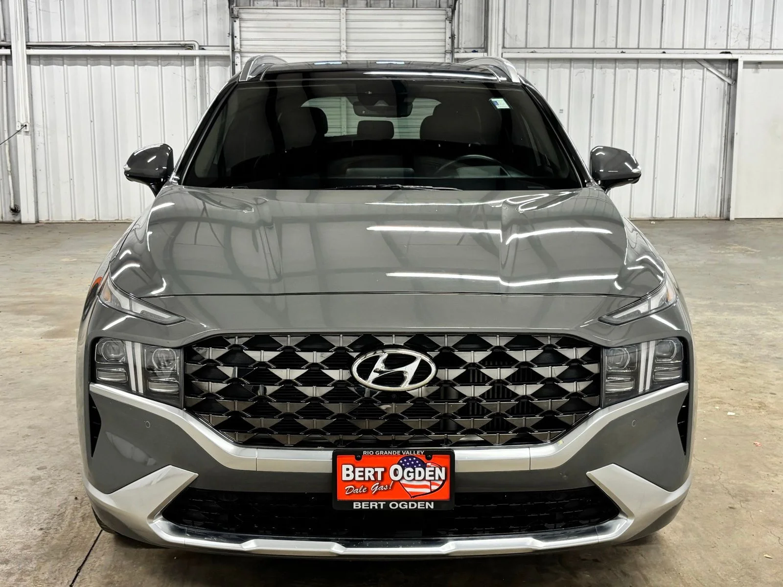 Used 2022 Gray Hyundai Calligraphy image 2