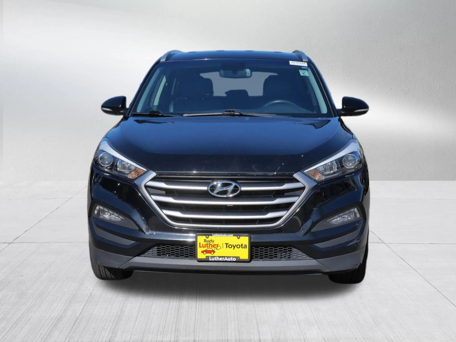 Used 2018 Hyundai Tucson SEL with VIN KM8J3CA4XJU818372 for sale in Golden Valley, MN