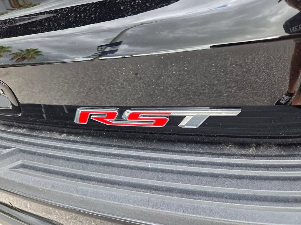 2024 Chevrolet Suburban RST - Photo 15