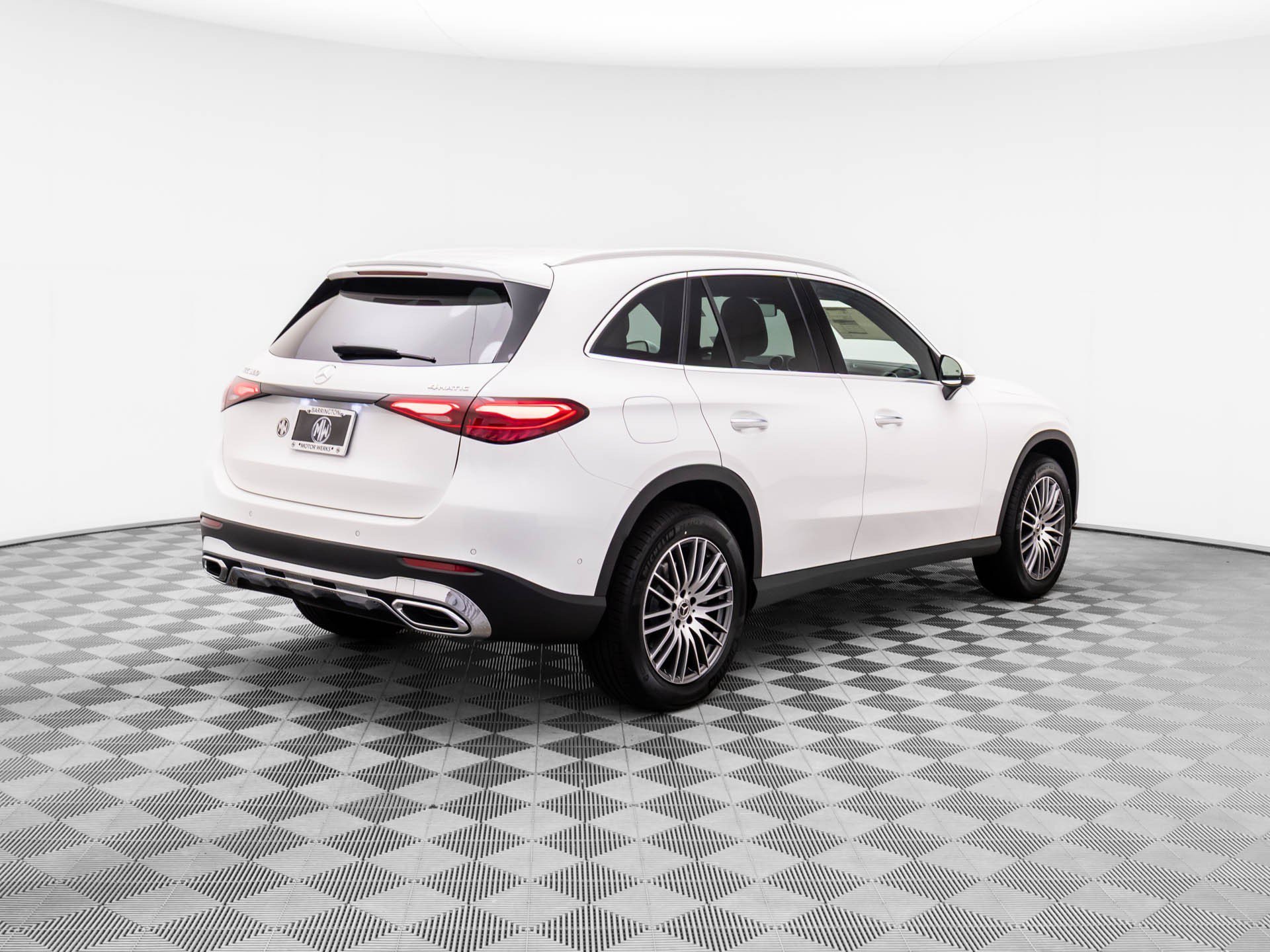 New 2026 White Mercedes-Benz GLC 300 image 5