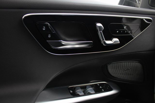 2025 Mercedes-Benz C-Class Sedan C 300 - Photo 61