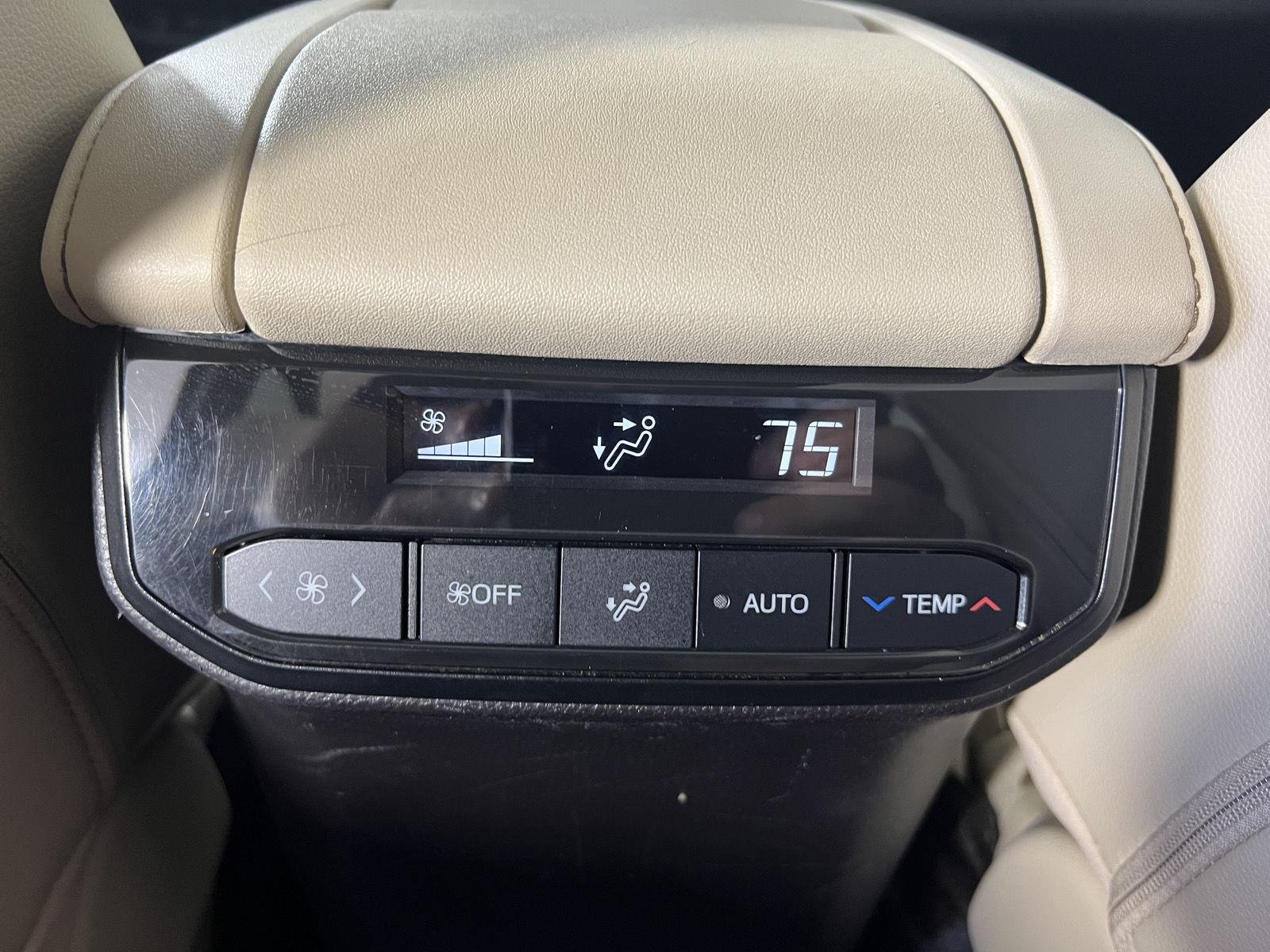 Used 2023 Wind Chill Pearl Toyota XLE image 22