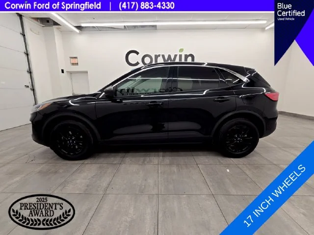 Certified Used 2022 Agate Black Metallic Ford SE image 2