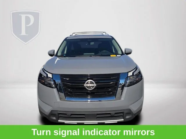 Used 2024 Gray Nissan Platinum image 14