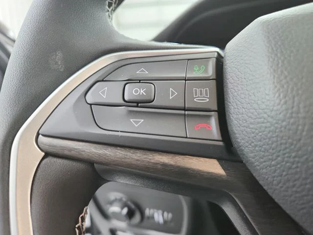 New 2026 White Jeep Altitude image 25