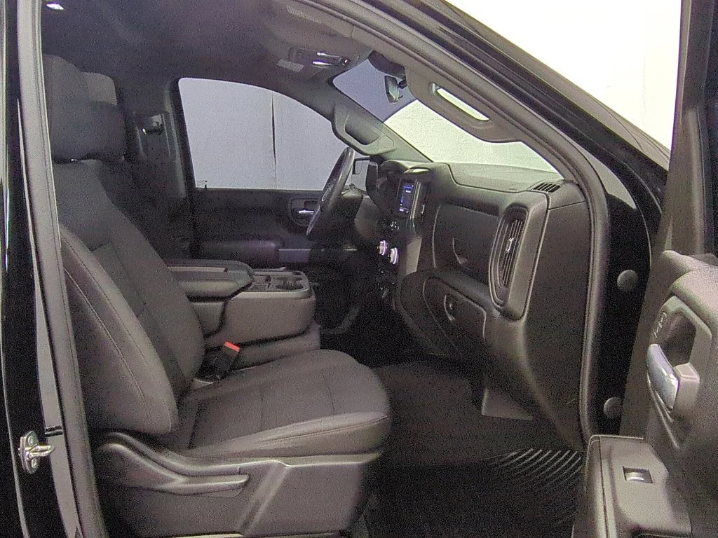 Used 2023 ONYX BLACK GMC Pro image 9