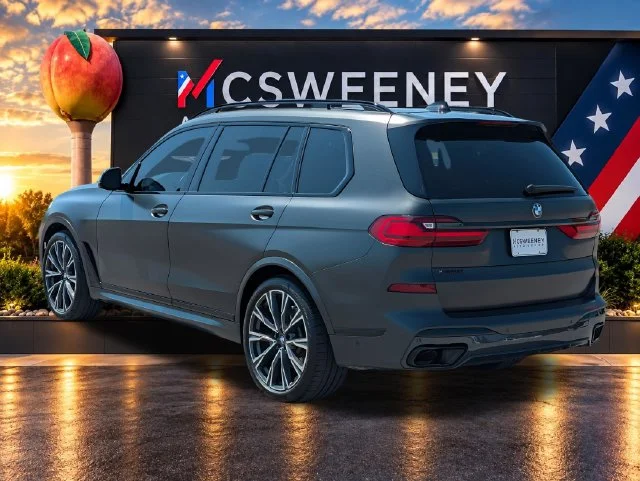 Used 2022 Black BMW xDrive40i image 3