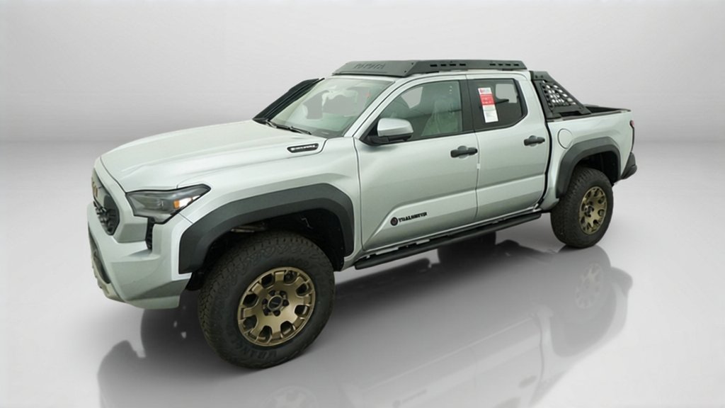 New 2026 Celestial Silver Metallic Toyota Trailhunter image 31