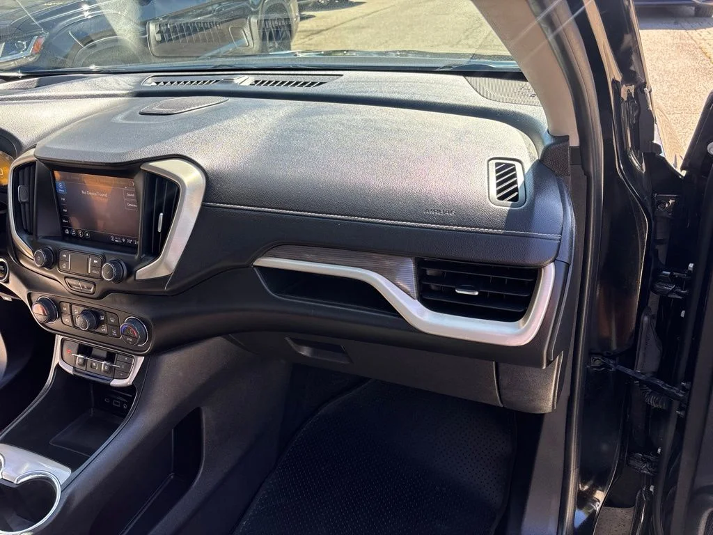 Used 2023 Black GMC Denali image 35