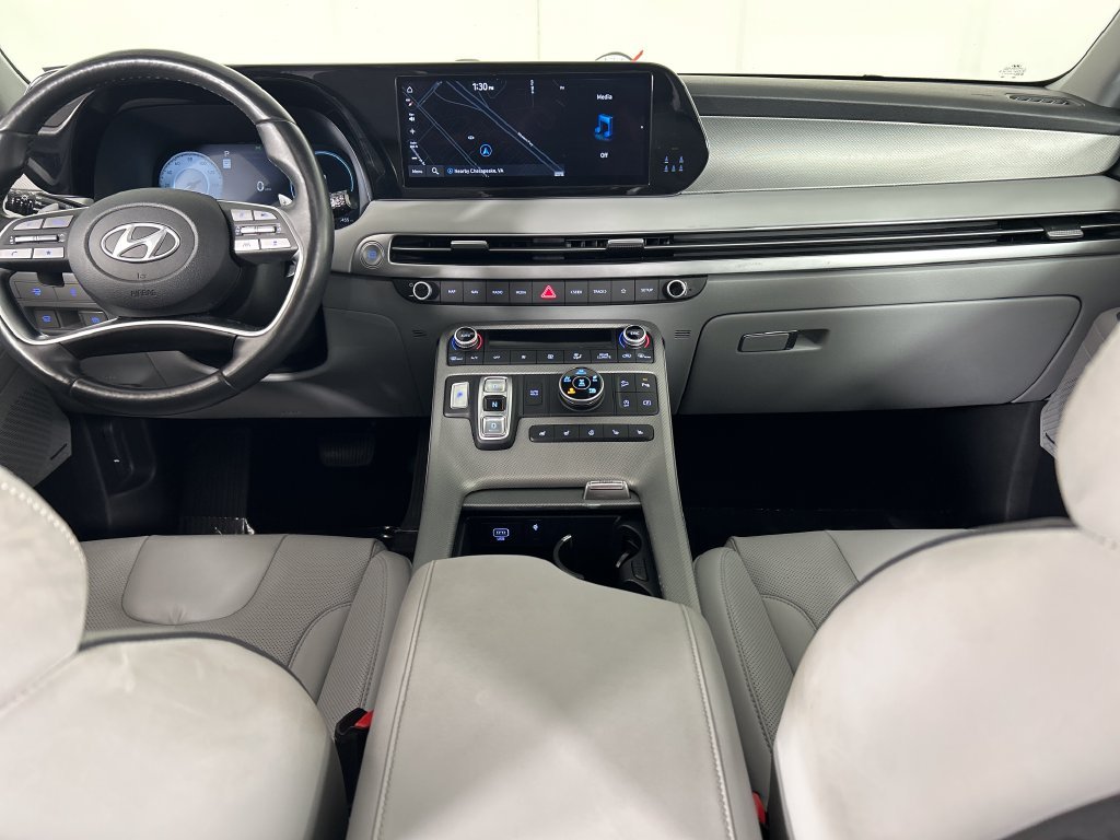 Used 2024 Silver Hyundai SEL image 19
