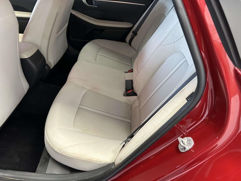 Used 2024 Red Hyundai SEL image 13