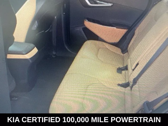 Used 2023 Green Kia GT-Line image 7