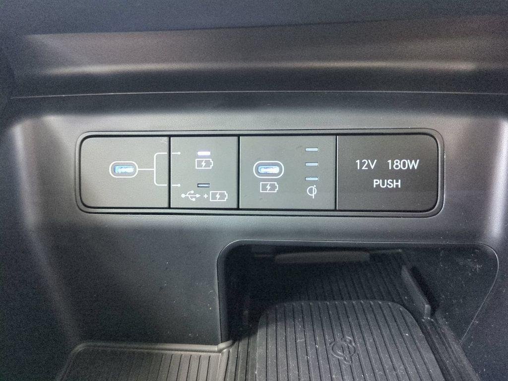 New 2026 White Hyundai SEL Activity FWD image 26