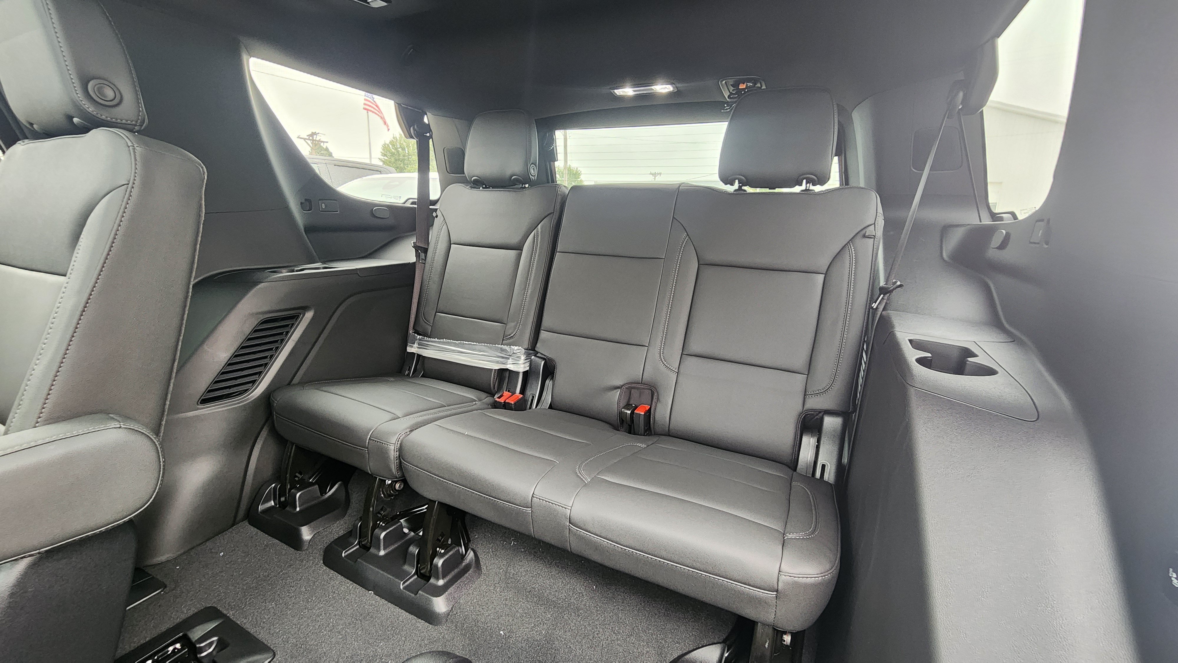 2026 Chevrolet Tahoe Z71 - Photo 25