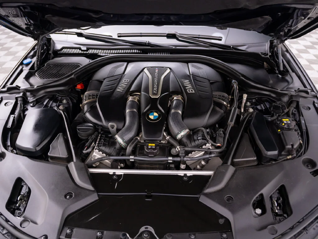 Used 2018 Black BMW M550i xDrive image 31