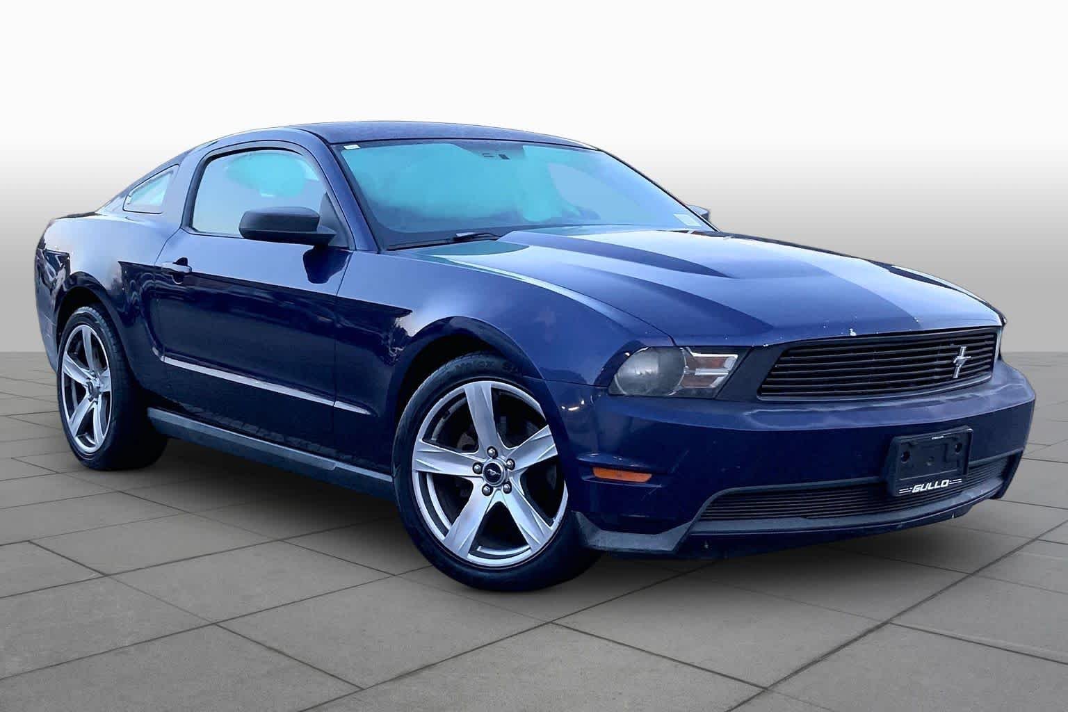 Used 2011 Kona Blue Metallic Ford V6 image 2