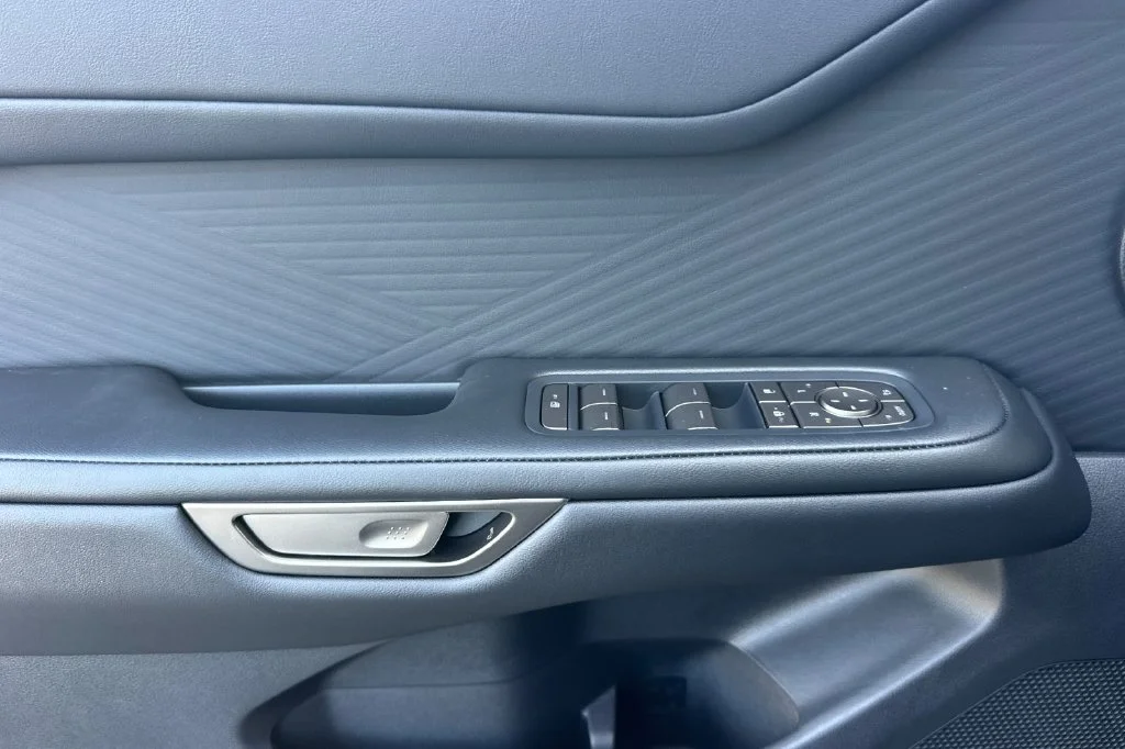 2026 Lexus ES Hybrid 350h Premium AWD - Photo 11