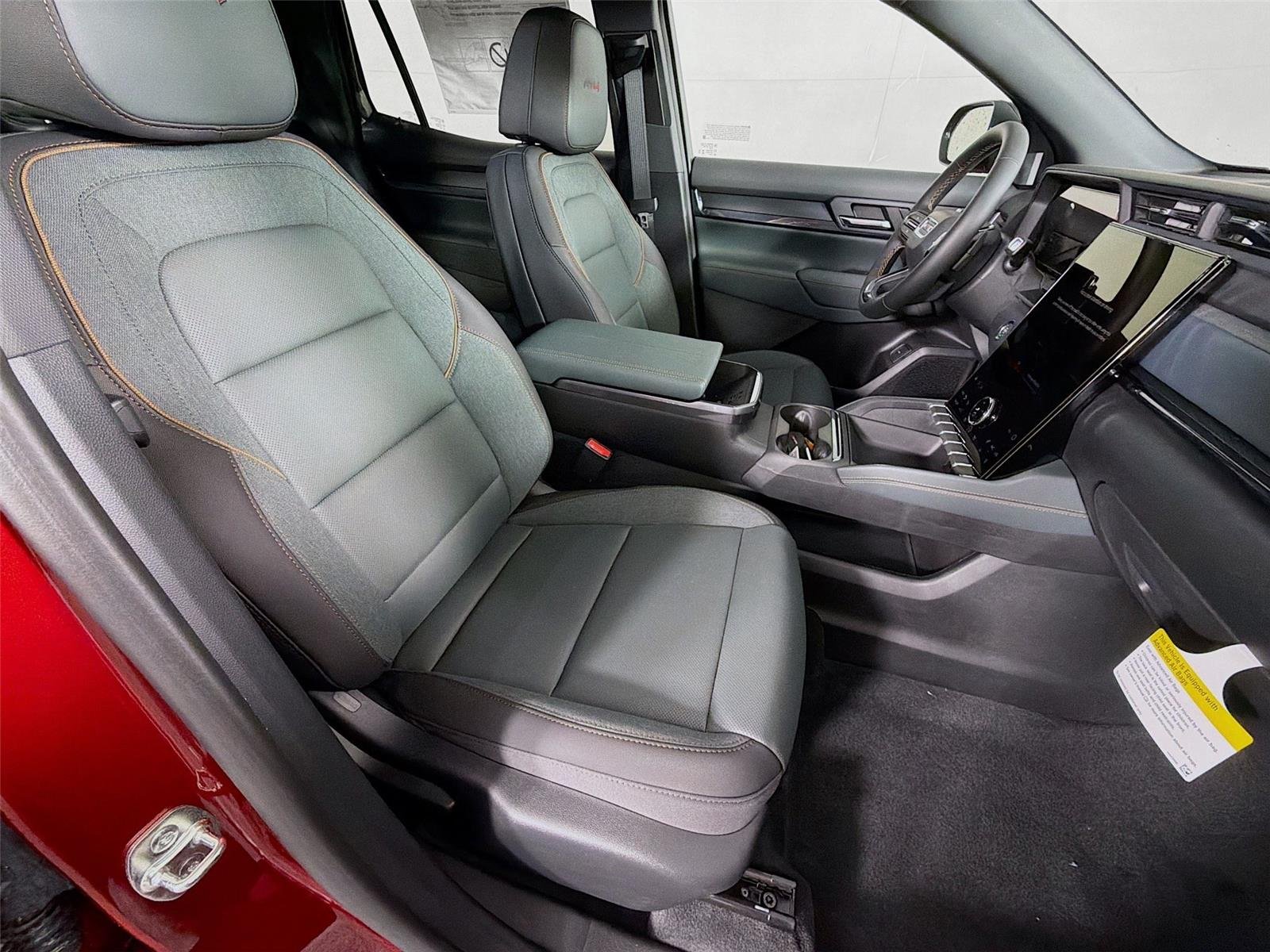 2026 GMC Terrain AT4 - Photo 28
