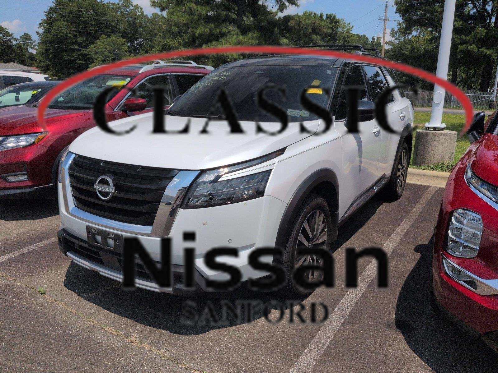2025 Nissan Pathfinder Plat