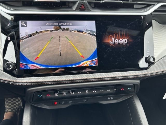 New 2026 Hydro Blue Pearl-Coat Exterior Paint Jeep Laredo image 28