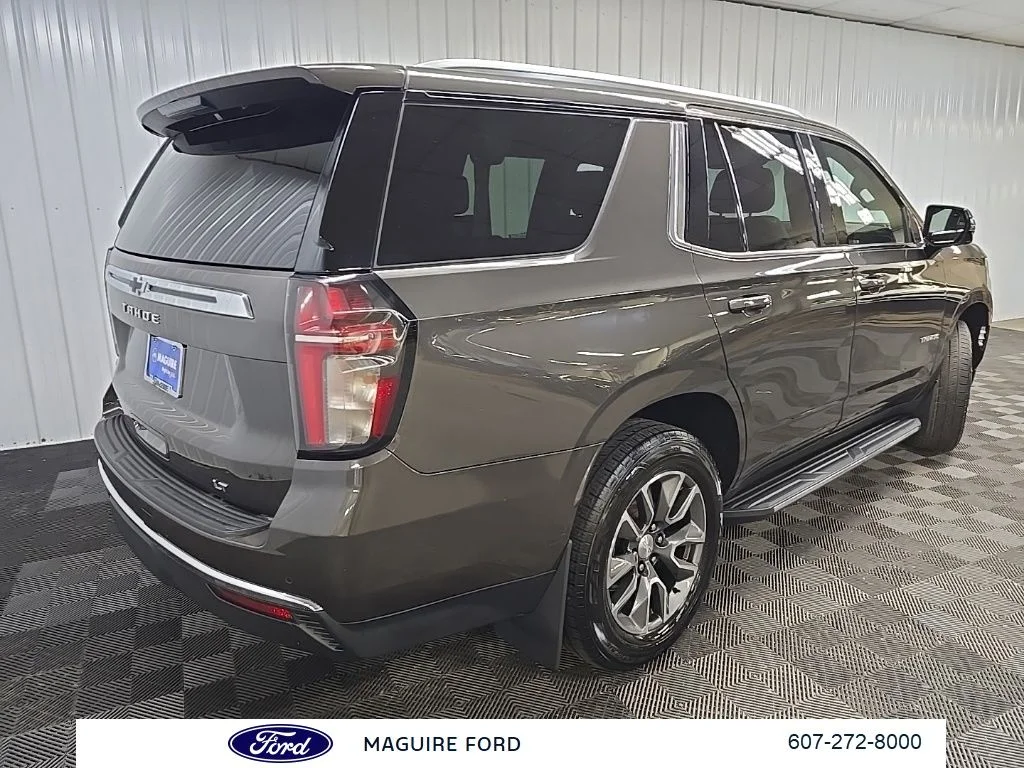 Used 2021 Graywood Metallic Chevrolet LT image 12