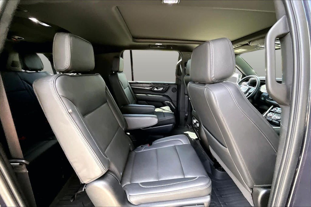 Used 2023 Silver GMC Denali image 20