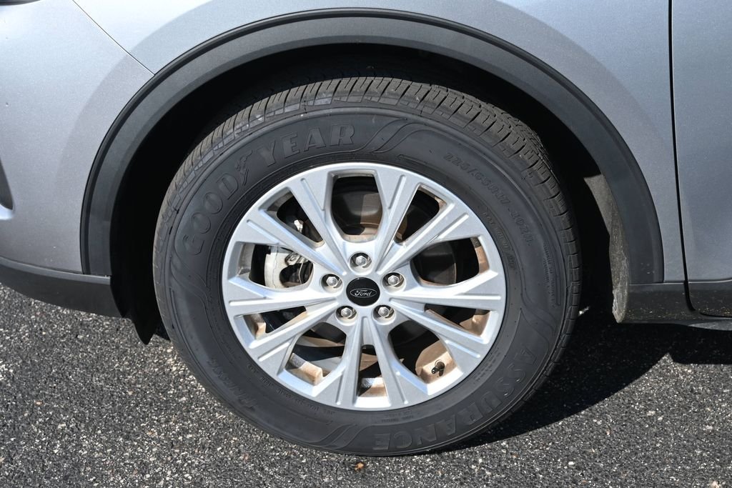 Certified Used 2023 Silver Metallic Ford Active image 14